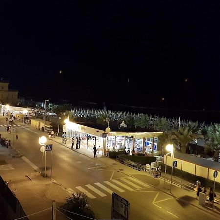 Hotel Bonaria Rimini Luaran gambar