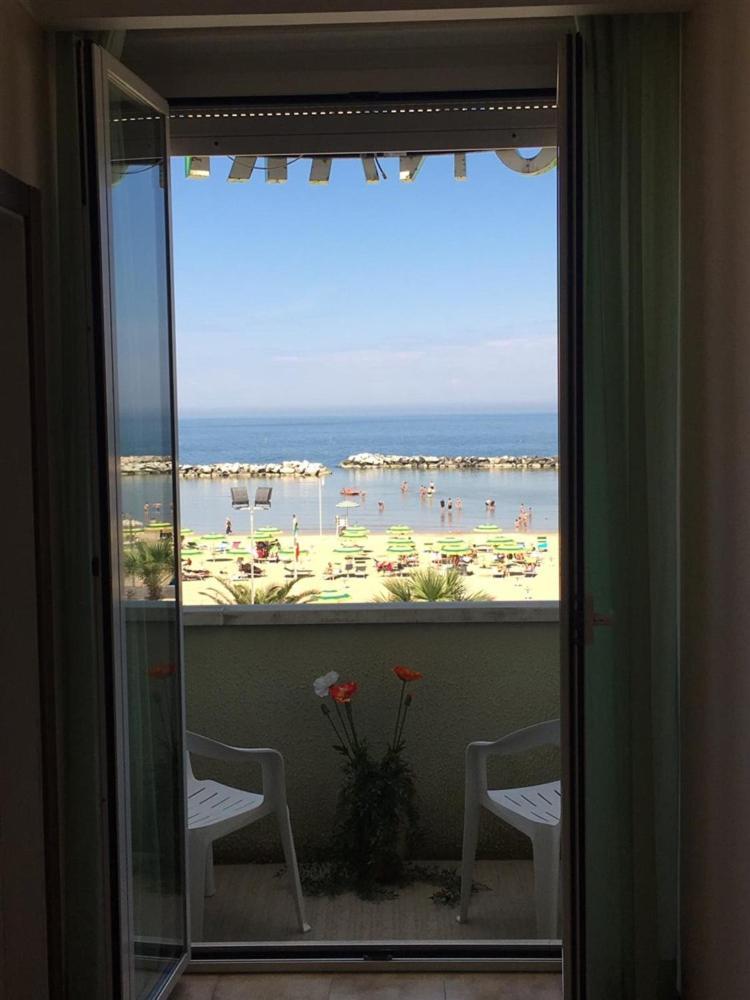 Hotel Bonaria Rimini Luaran gambar
