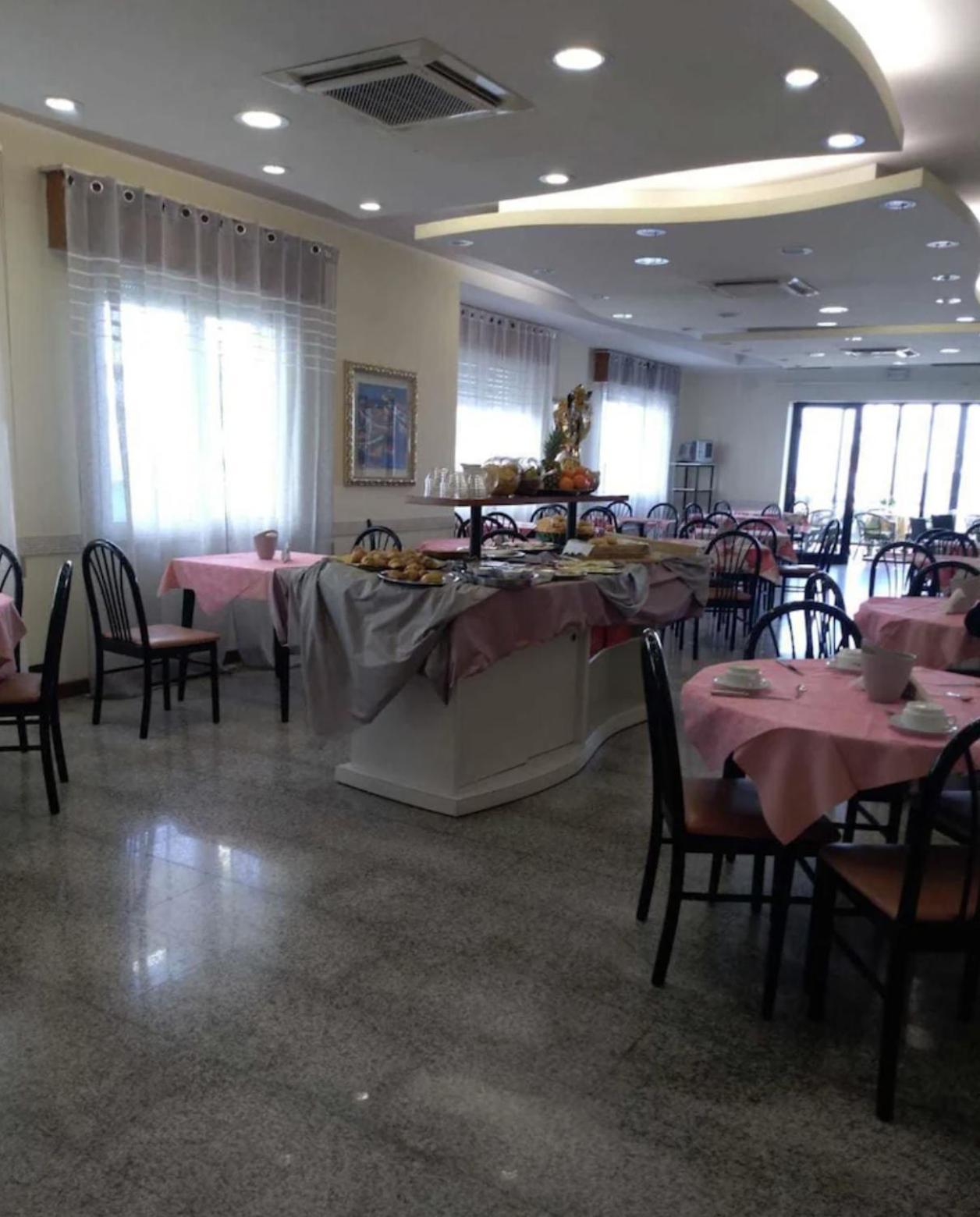 Hotel Bonaria Rimini Luaran gambar